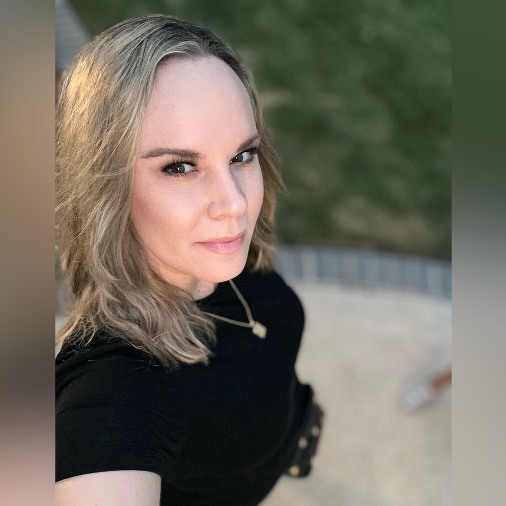 Meet your Posher, Gina